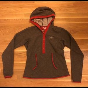 Arc’teryx Hoodie